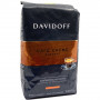 Vychutnejte si jedinečné dielo kávových majstrov Kava Davidoff Cafe Creme je luxusná zmes aromaických zŕn, pochádzajúcich precažne zo Stednej a Južnej Ameriky, ktoré sa individuálne jemne pražia v bubnoch a vďakka tomu káva môže rozvinúť svoju elegantnú arómu a plnú chuť. Zmyslový zážitok pre znalcov kávy umocňuje bohatá a zamatová pena. Dokonale sa hodí pre plne automatické kávovary.