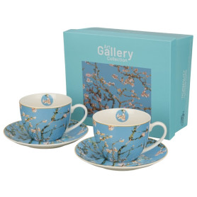 Súprava dvoch cappuccino šálok a podšálok Van Gogh s motívom Mandľový kvet a ich darčeková krabička.