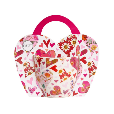 Romantický porcelánový hrnček Ružové Srdcia 460 ml, s motívom sŕdc a poľných kvetov, v blistri.