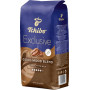 Tchibo Exclusive Good Mood Blend je harmonická zmes káv Arabica a Robusta vytvorená pre príjemné každodenné chvíle pri káve. Ponúka vyváženú chuť, jemné čokoládové tóny a nízku kyslosť, vďaka čomu chutí výborne samostatne aj v kombinácii s mliekom.